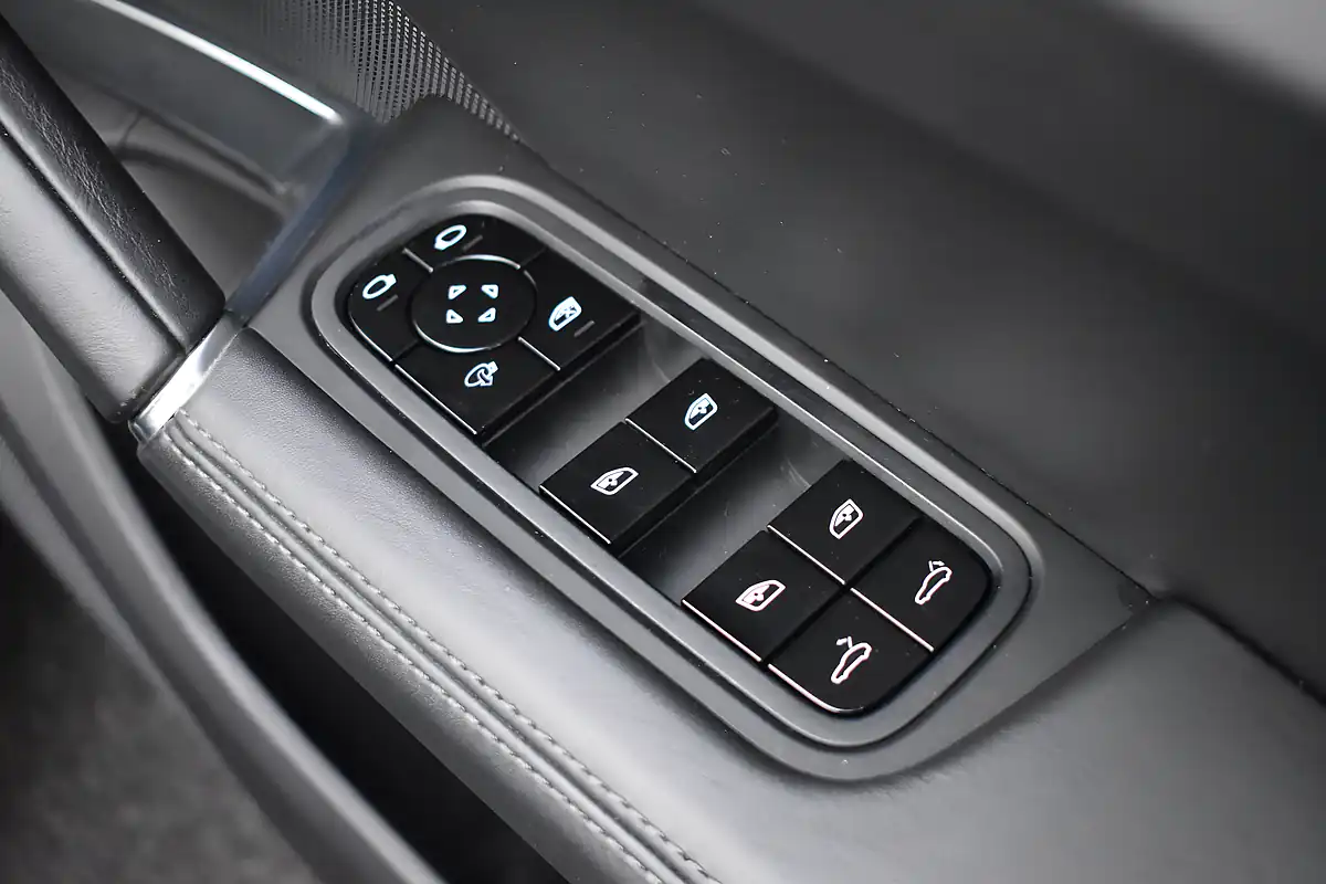 Used 2020 Porsche Cayenne Coupe Quartzite Grey - Interior and Exterior details 11