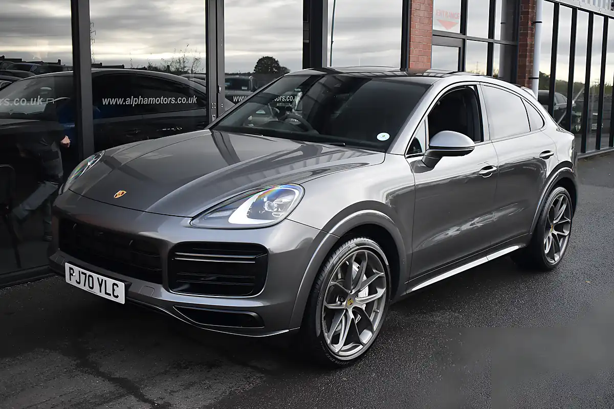 Used 2020 Porsche Cayenne Coupe Quartzite Grey - Interior and Exterior details 12
