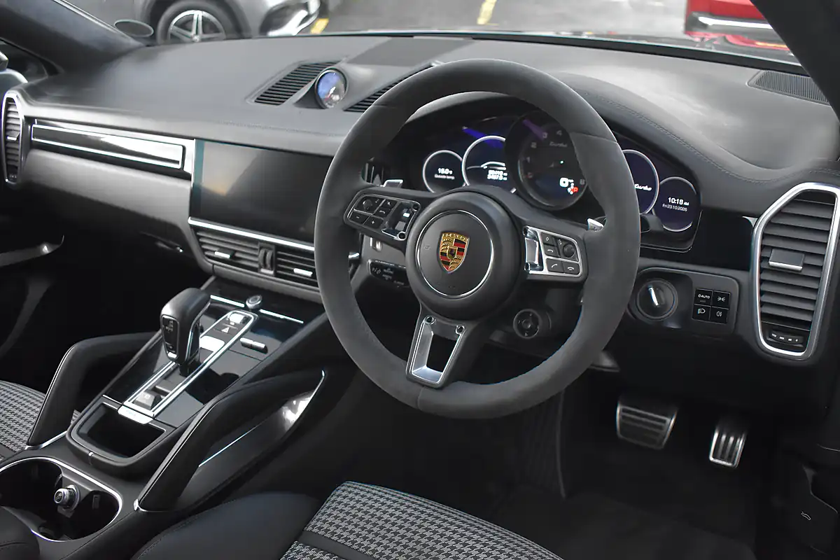 Used 2020 Porsche Cayenne Coupe Quartzite Grey - Interior and Exterior details 7