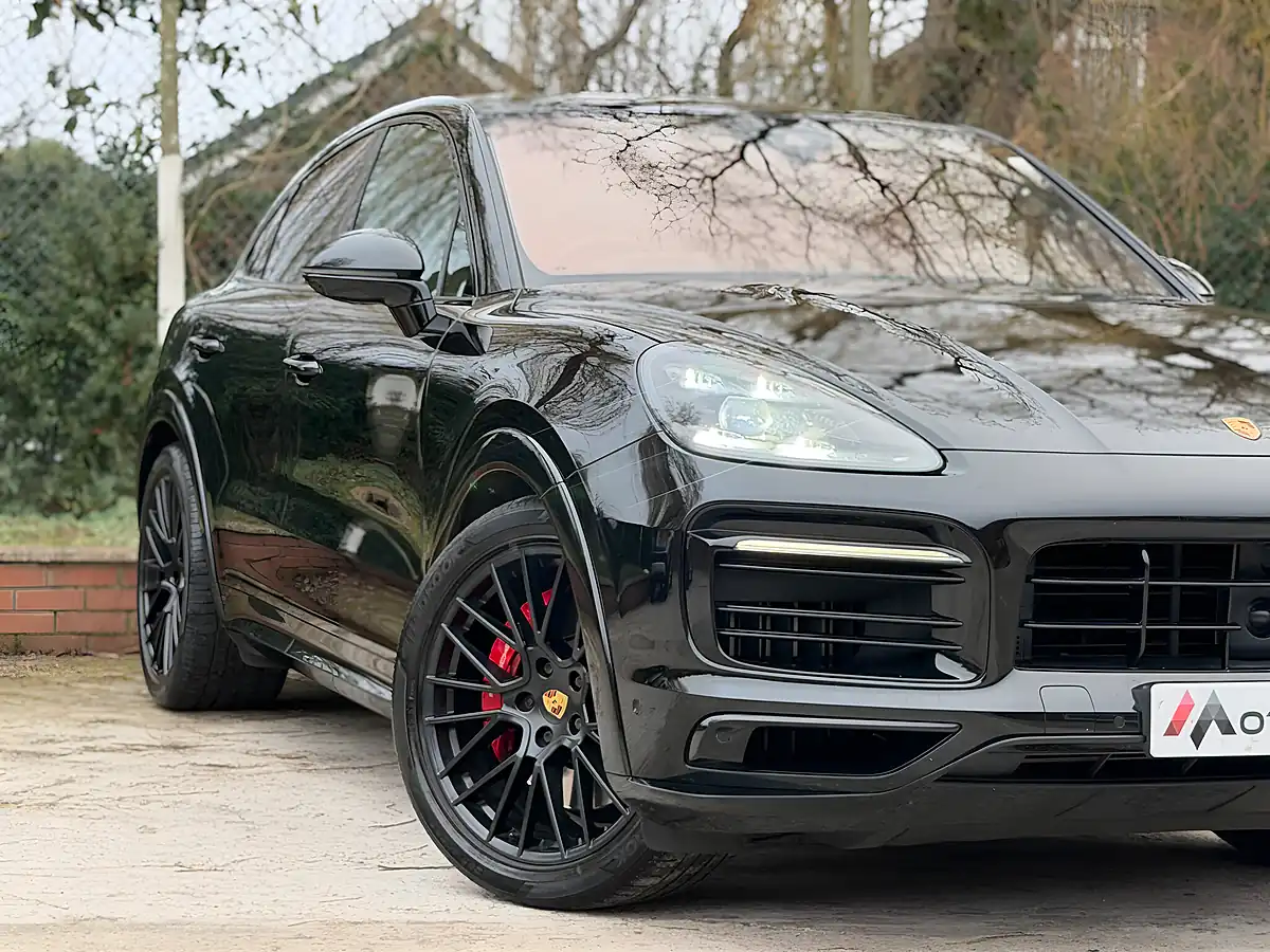 Used 2020 Porsche Cayenne Gts Black - Interior and Exterior details 5