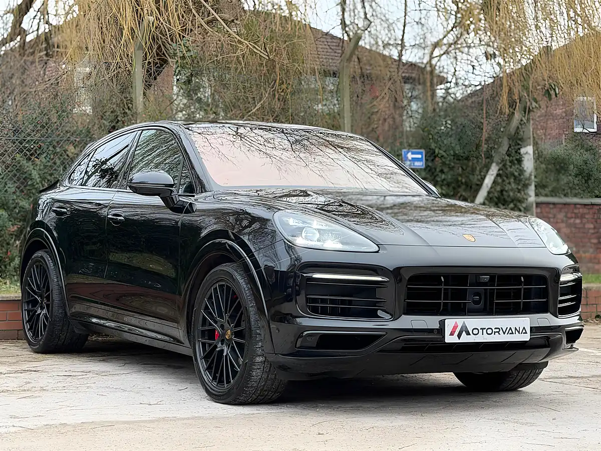 Used 2020 Porsche Cayenne Gts Black - Interior and Exterior details 6