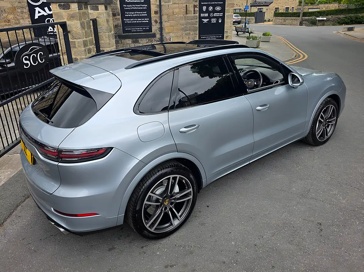 Used 2020 Porsche Cayenne Turbo Dolomite Silver - Interior and Exterior details 10