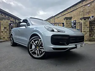 Used 2020 Porsche Cayenne Turbo Dolomite Silver - Interior and Exterior details 11