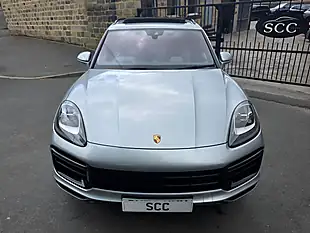 Used 2020 Porsche Cayenne Turbo Dolomite Silver - Interior and Exterior details 4