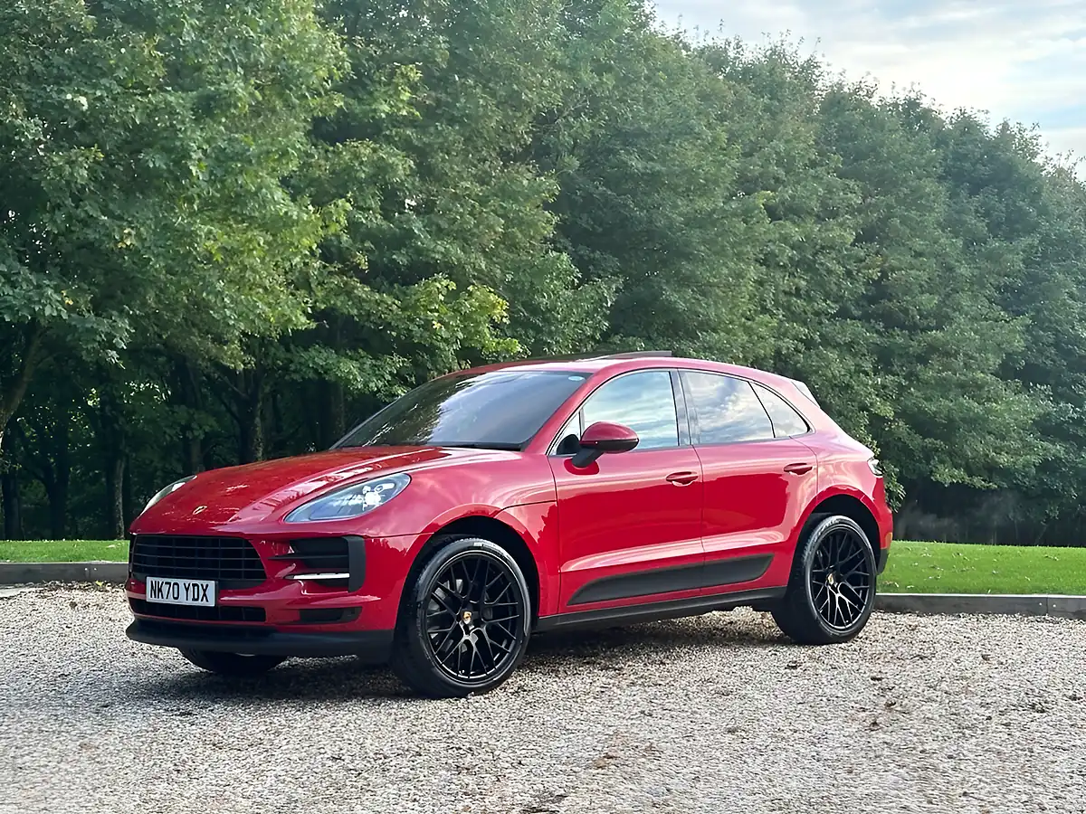 Used 2020 Porsche Macan Carmine Red - Interior and Exterior details 3