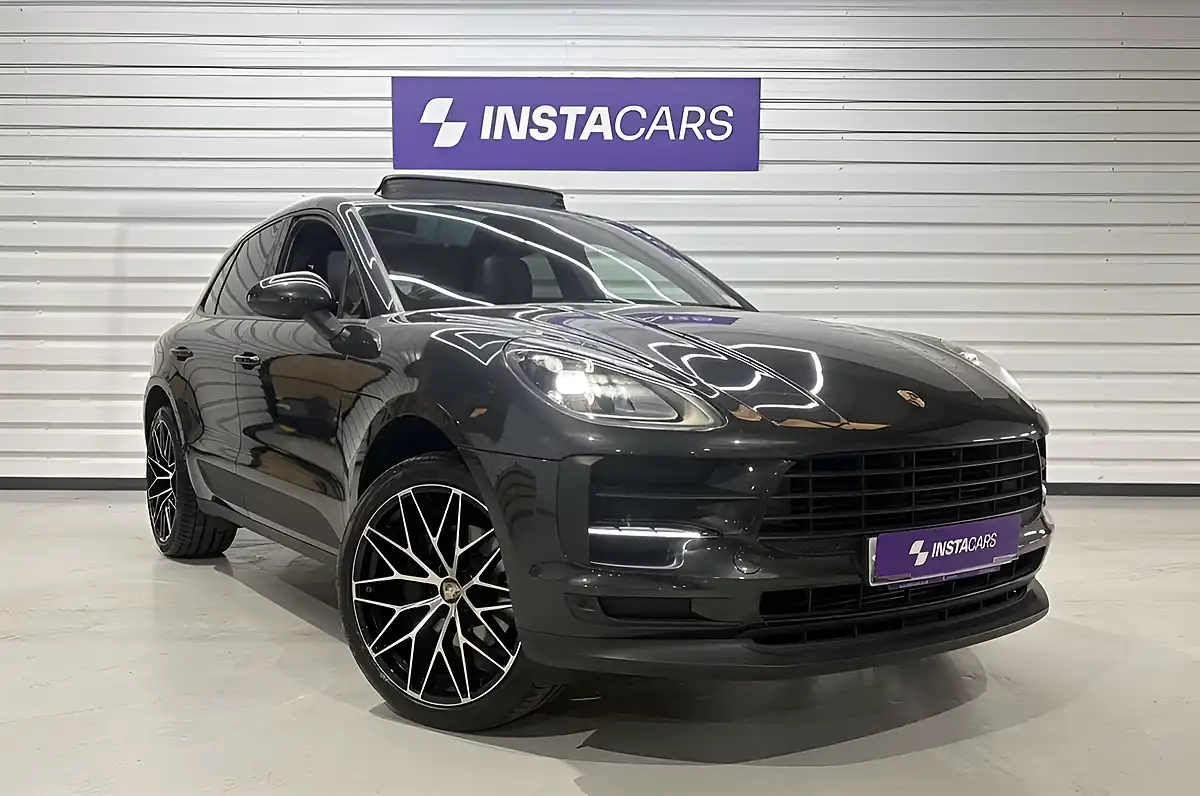 Used 2020 Porsche Macan Grey - Front View