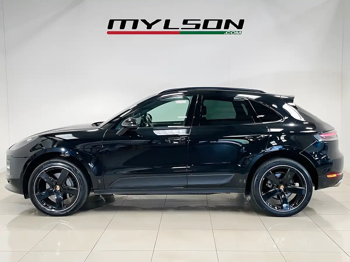 Used 2020 Porsche Macan S Black - Interior and Exterior details 17