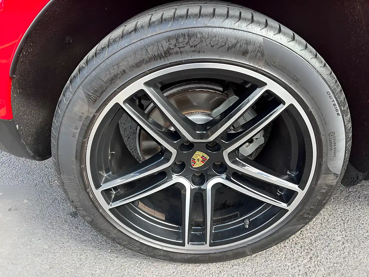 Used 2020 Porsche Macan S Red - Interior and Exterior details 15