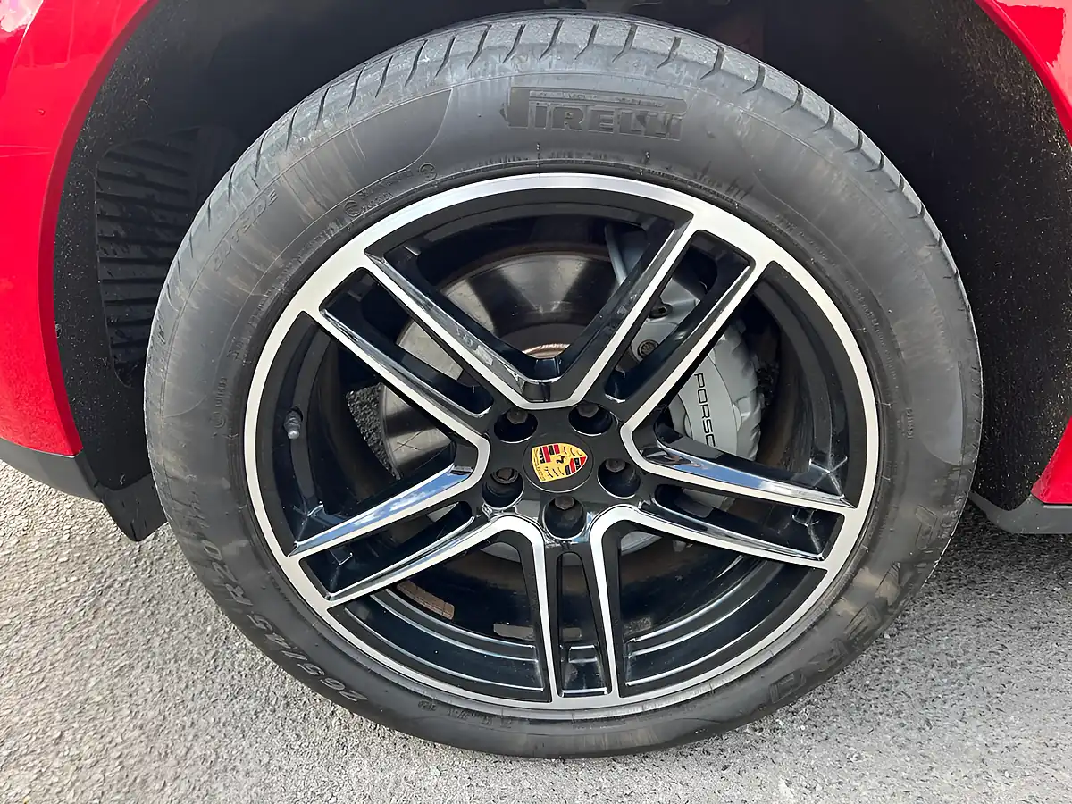 Used 2020 Porsche Macan S Red - Interior and Exterior details 17