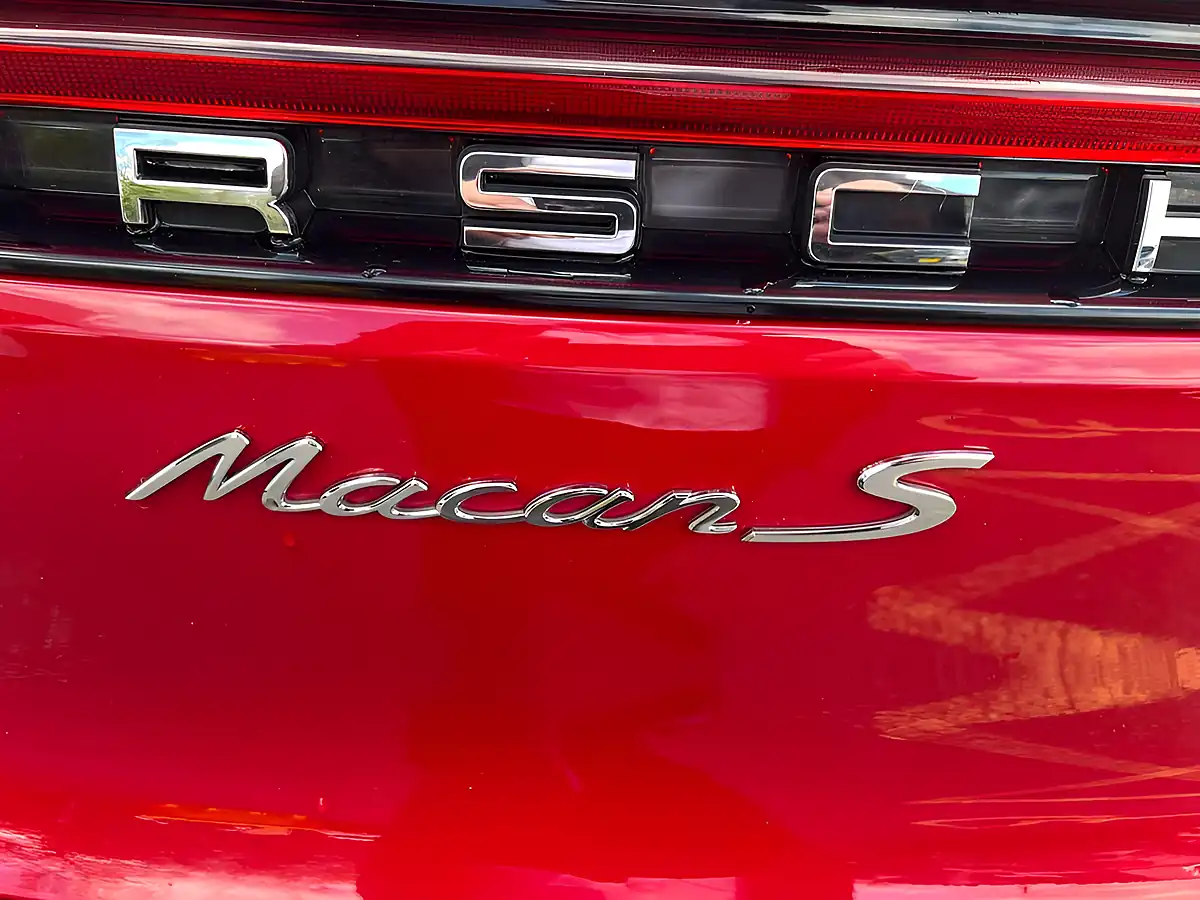Used 2020 Porsche Macan S Red - Interior and Exterior details 18