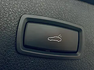 Used 2020 Porsche Macan S Sapphire Blue - Interior and Exterior details 14