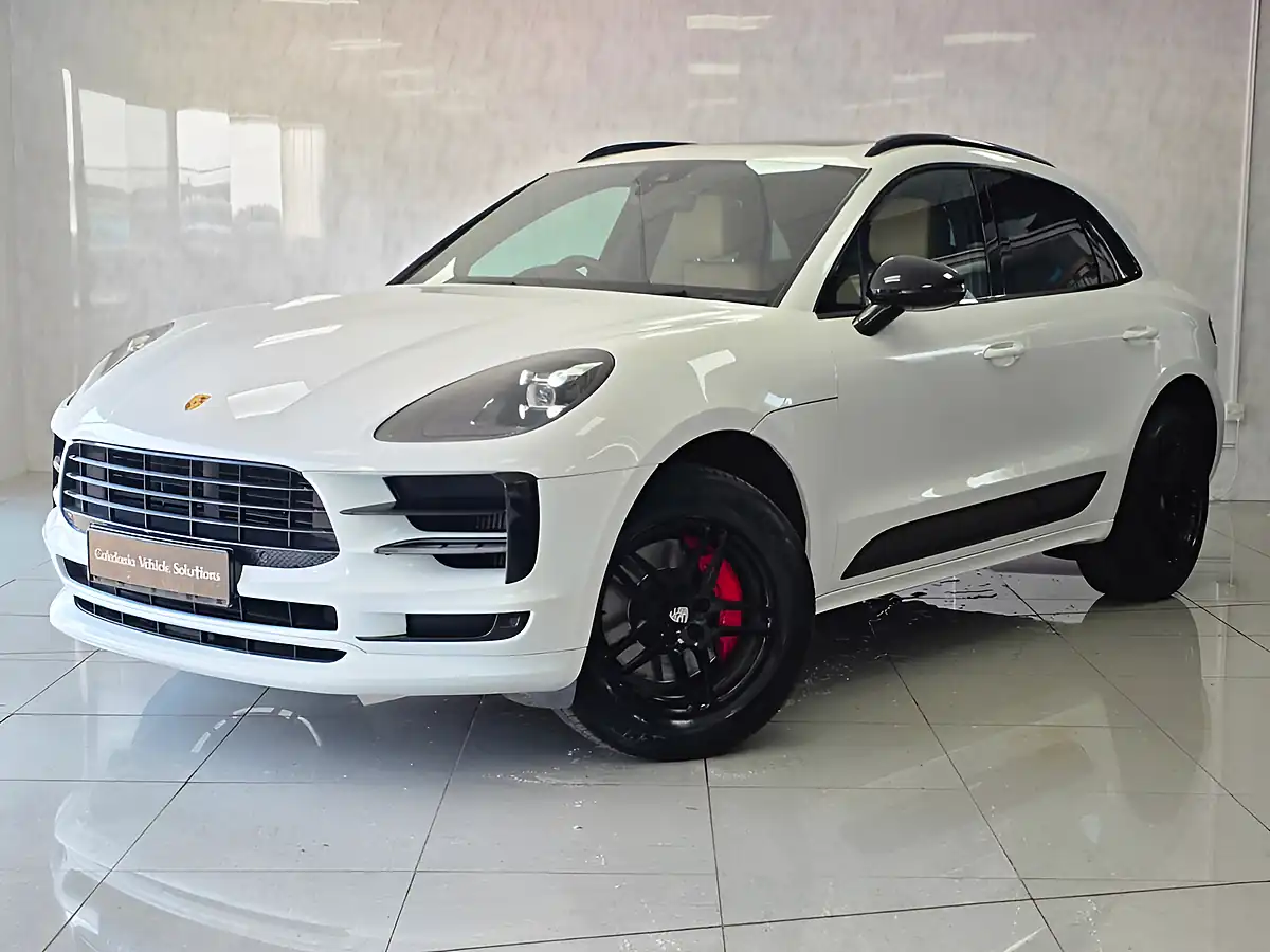 Used 2020 Porsche Macan S White - Interior and Exterior details 2