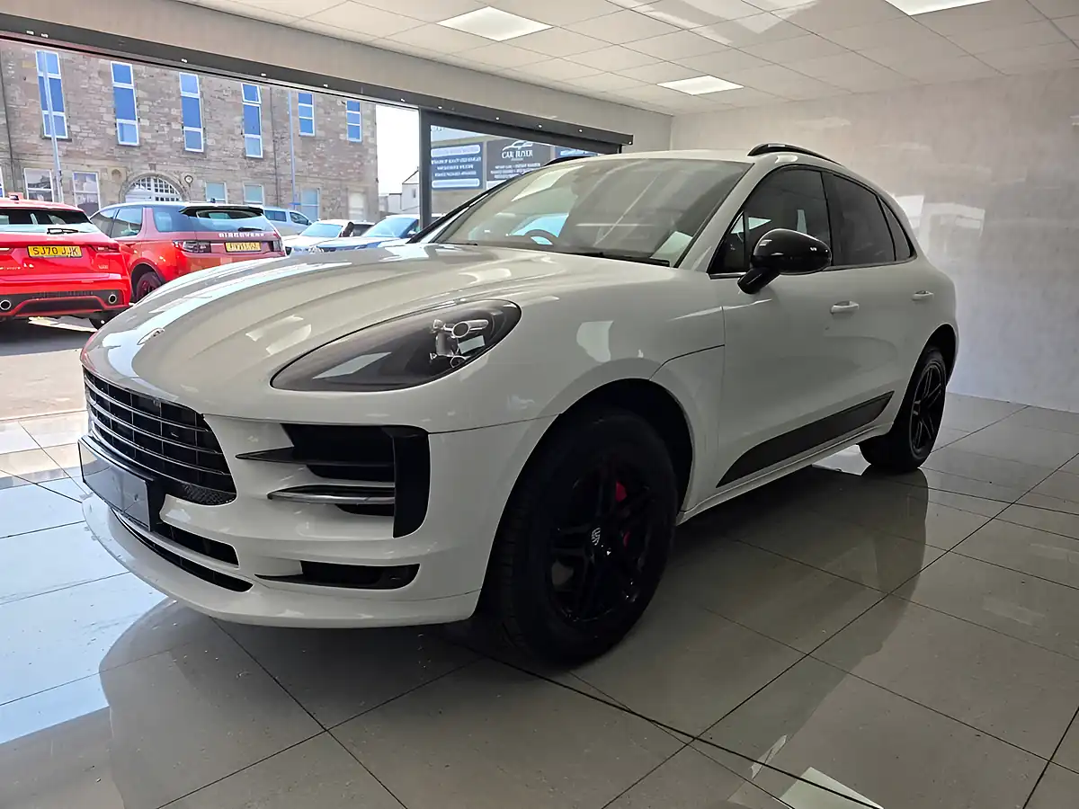 Used 2020 Porsche Macan S White - Interior and Exterior details 20