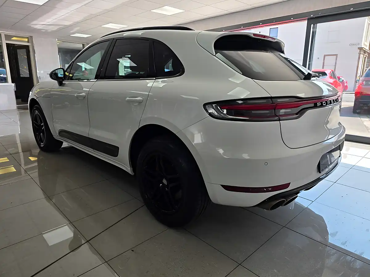 Used 2020 Porsche Macan S White - Interior and Exterior details 3