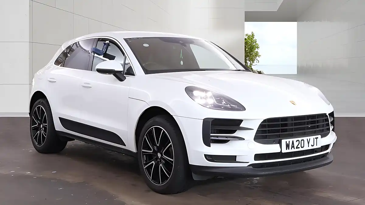 Used 2020 Porsche Macan S White - Front View
