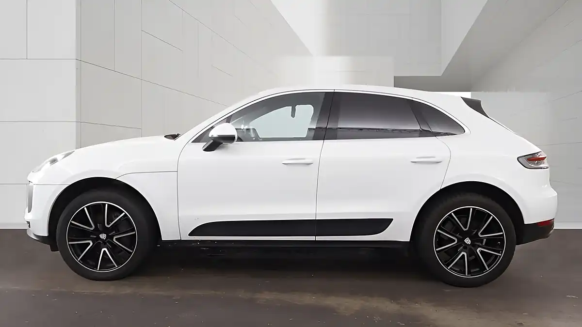 Used 2020 Porsche Macan S White - Interior and Exterior details 6