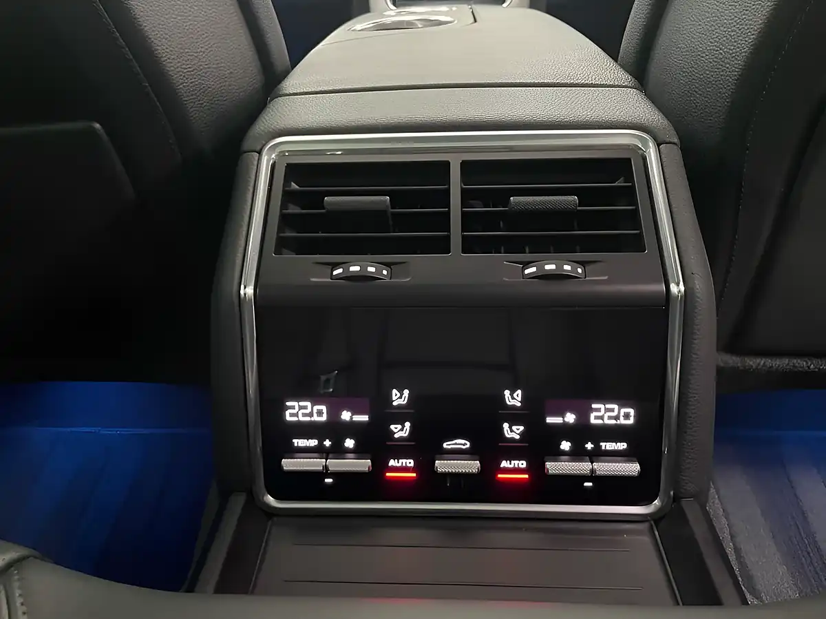 Used 2020 Porsche Panamera 10 Years Edition Sport Turismo Black - Interior and Exterior details 20