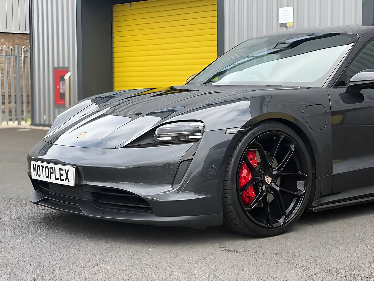 Used 2020 Porsche Taycan 4S Volcano Grey - Interior and Exterior details 5