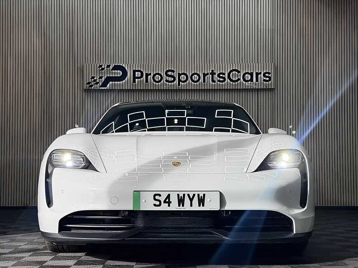 Used 2020 Porsche Taycan Performance Plus 4S White - Interior and Exterior details 2