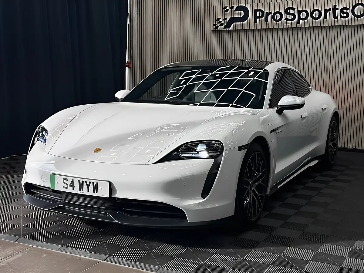 Used 2020 Porsche Taycan Performance Plus 4S White - Interior and Exterior details 4