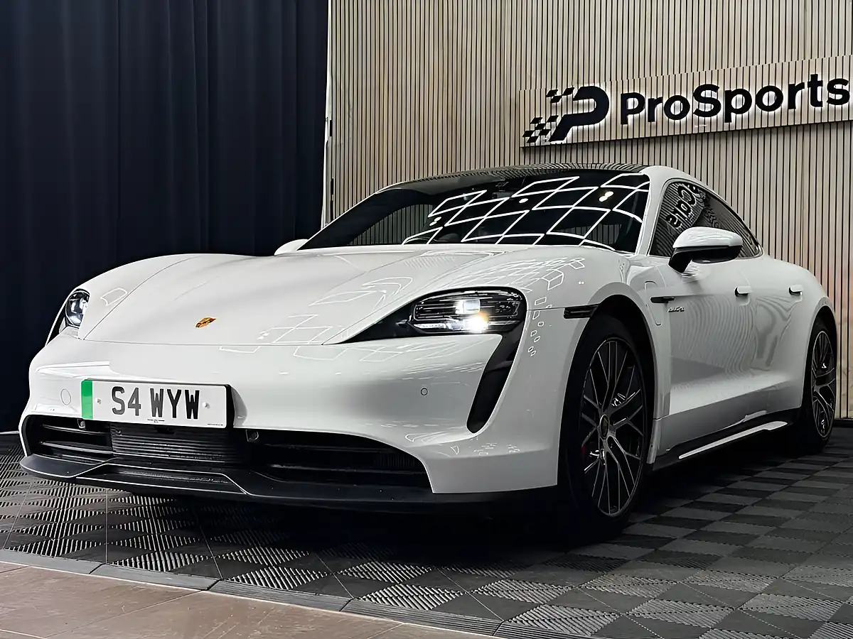 Used 2020 Porsche Taycan Performance Plus 4S White - Interior and Exterior details 8