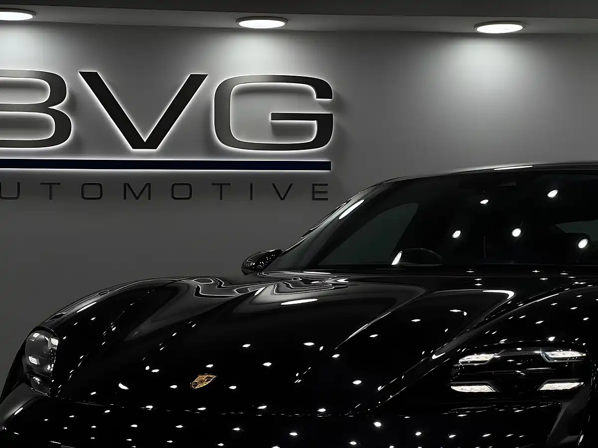Used 2020 Porsche Taycan Performance Plus Black - Interior and Exterior details 10