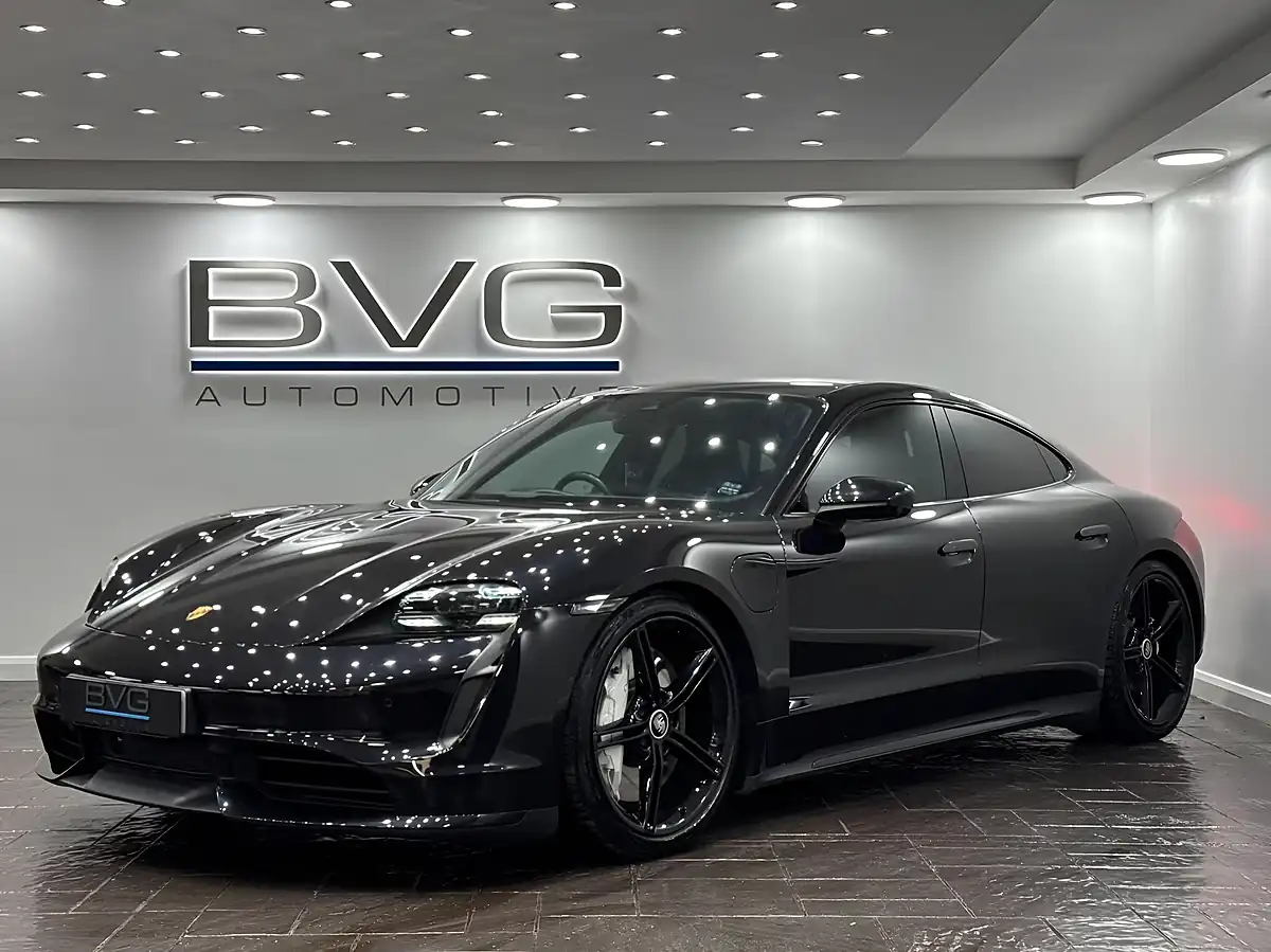Used 2020 Porsche Taycan Performance Plus Black - Interior and Exterior details 4