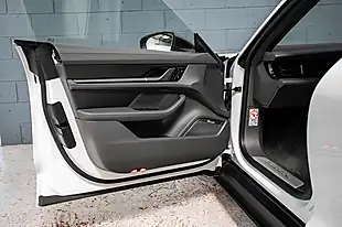 Used 2020 Porsche Taycan Performance Plus White - Interior and Exterior details 17