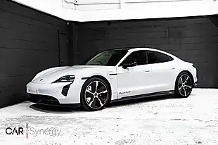 Used 2020 Porsche Taycan Performance Plus White - Interior and Exterior details 3