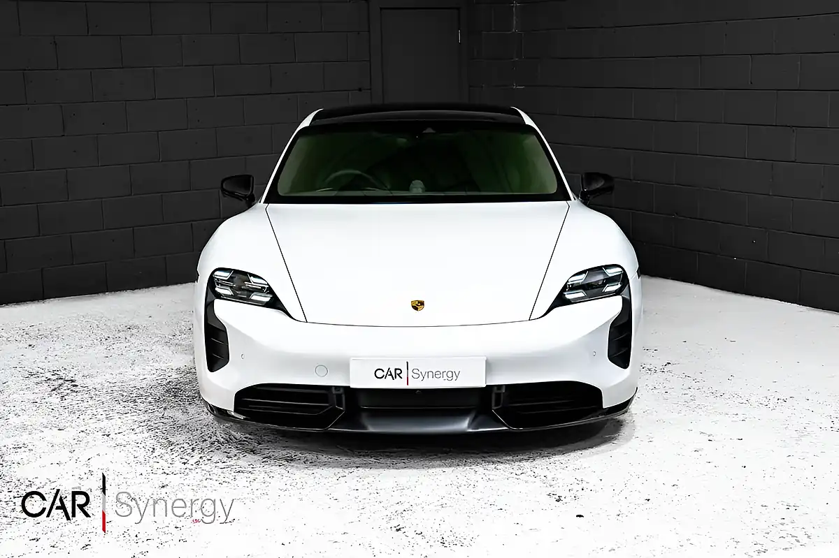 Used 2020 Porsche Taycan Performance Plus White - Interior and Exterior details 4