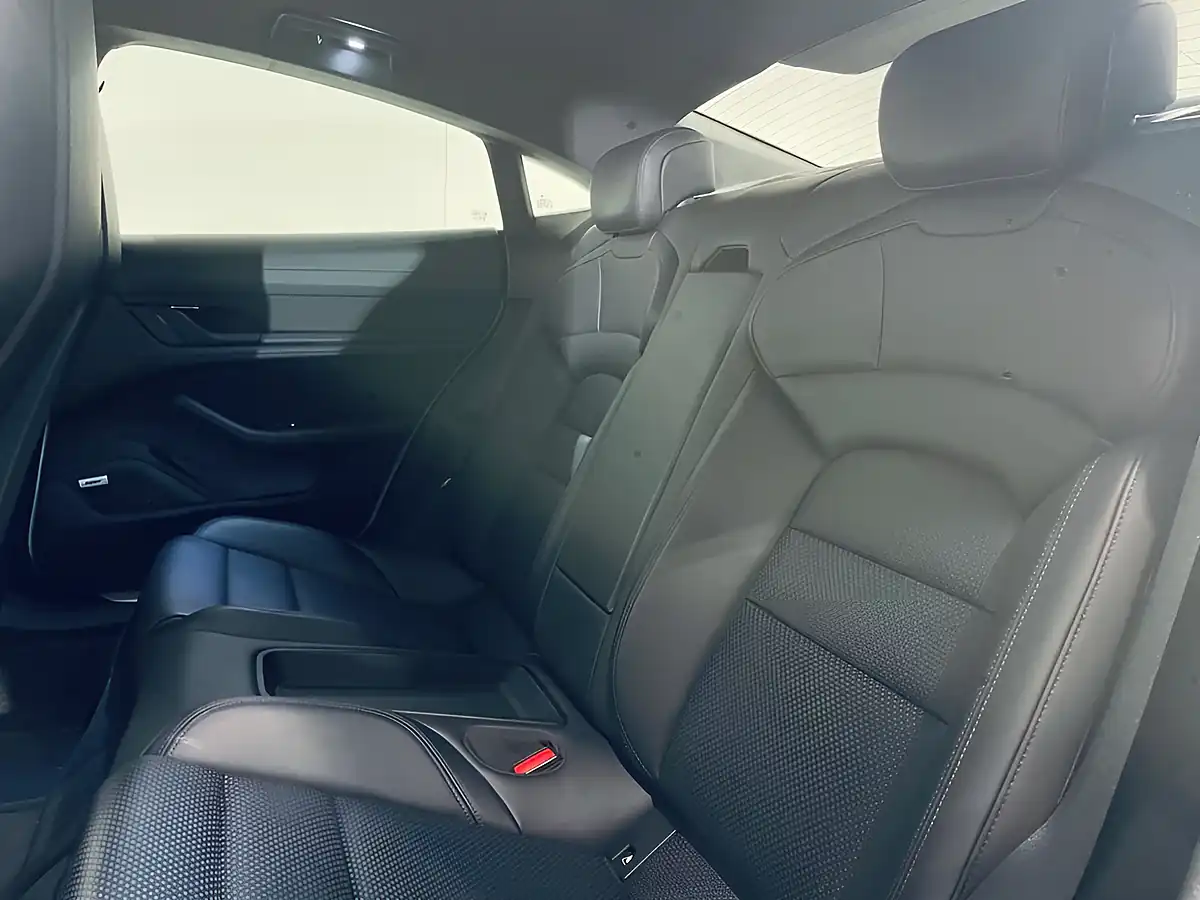 Used 2020 Porsche Taycan Performance Plus White - Interior and Exterior details 7