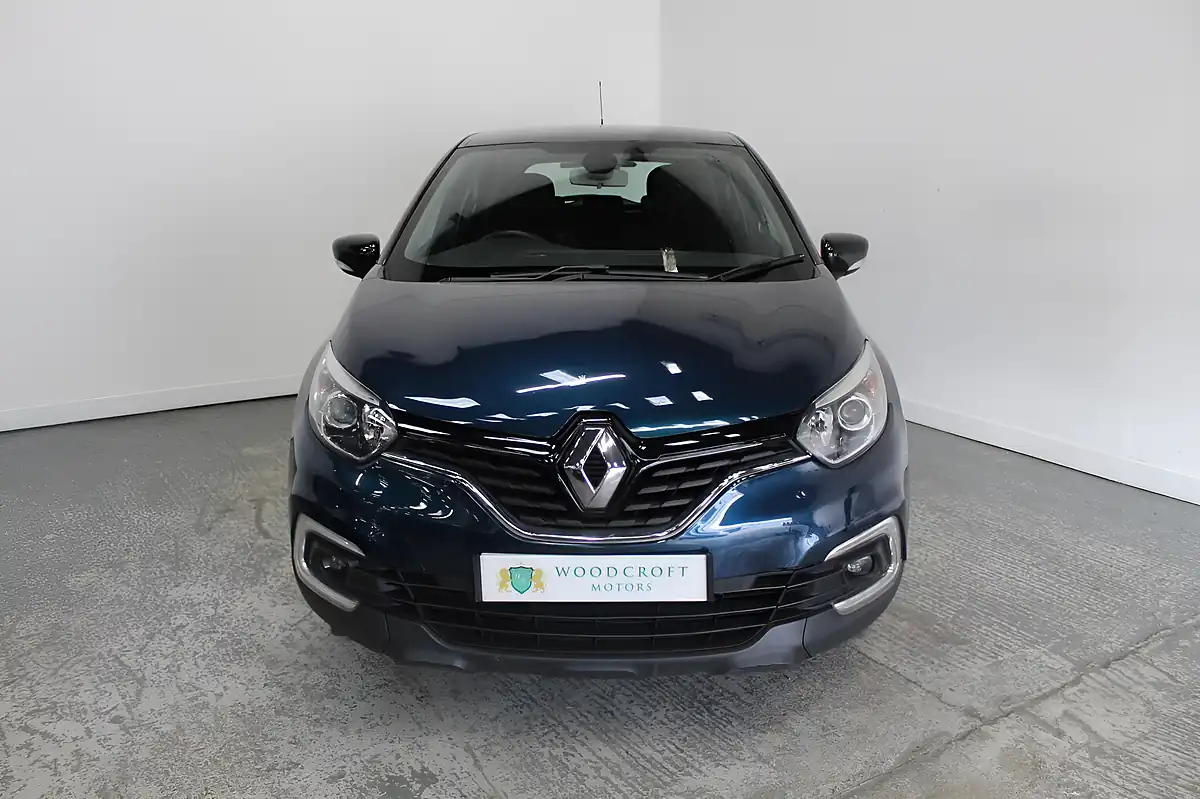 Used 2020 Renault Captur Energy Play Blue - Interior and Exterior details 10