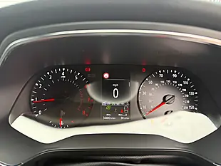Used 2020 Renault Captur Iconic Black - Interior and Exterior details 12