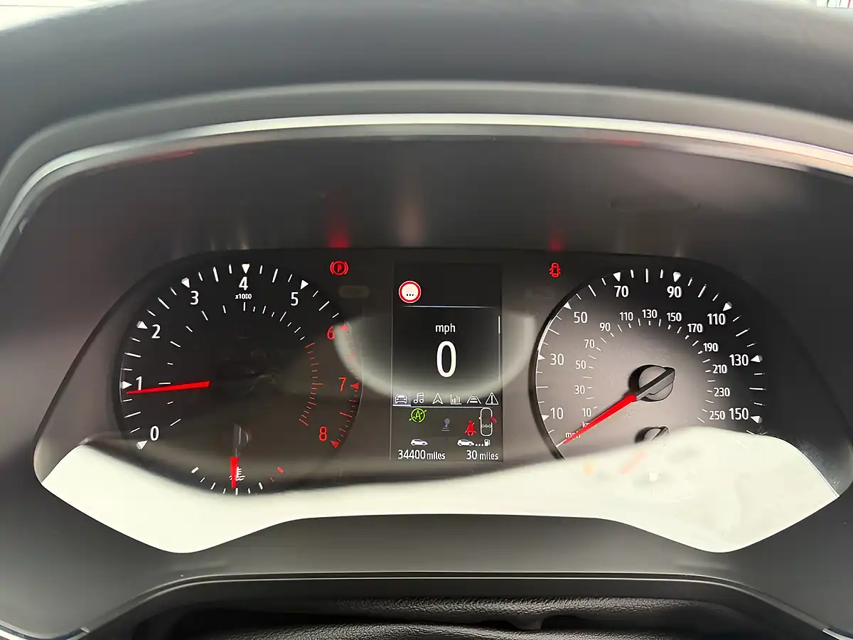 Used 2020 Renault Captur Iconic Black - Interior and Exterior details 12