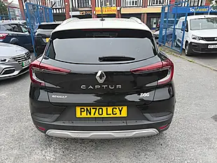 Used 2020 Renault Captur Iconic Black - Interior and Exterior details 4
