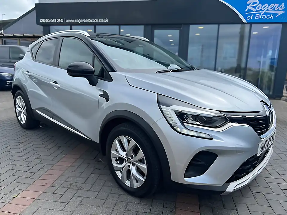 Used 2020 Renault Captur Iconic Grey/Black - Interior and Exterior details 10