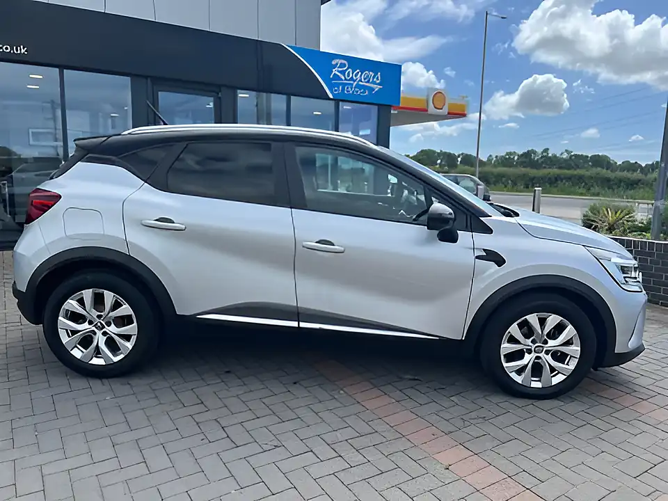 Used 2020 Renault Captur Iconic Grey/Black - Interior and Exterior details 11
