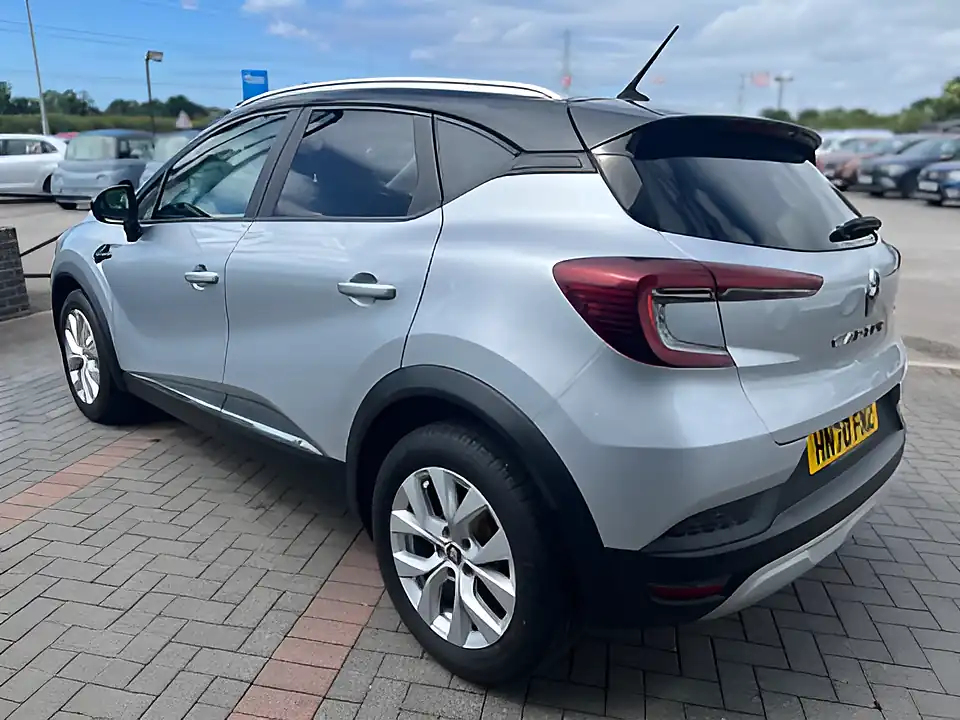 Used 2020 Renault Captur Iconic Grey/Black - Interior and Exterior details 14