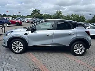 Used 2020 Renault Captur Iconic Grey/Black - Interior and Exterior details 15