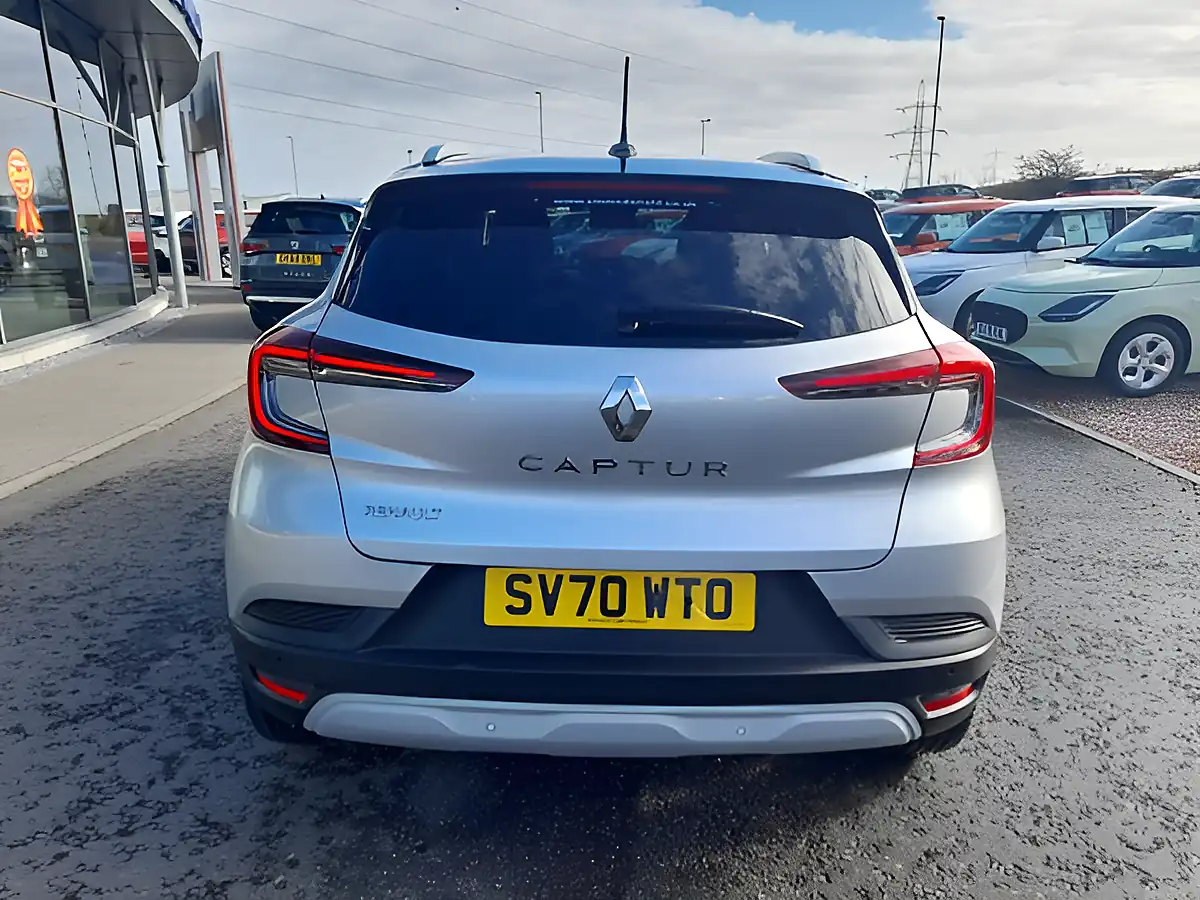 Used 2020 Renault Captur Iconic Grey/Black - Interior and Exterior details 6