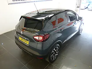 Used 2020 Renault Captur Iconic Grey - Interior and Exterior details 20