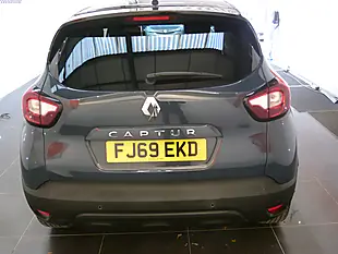 Used 2020 Renault Captur Iconic Grey - Interior and Exterior details 7