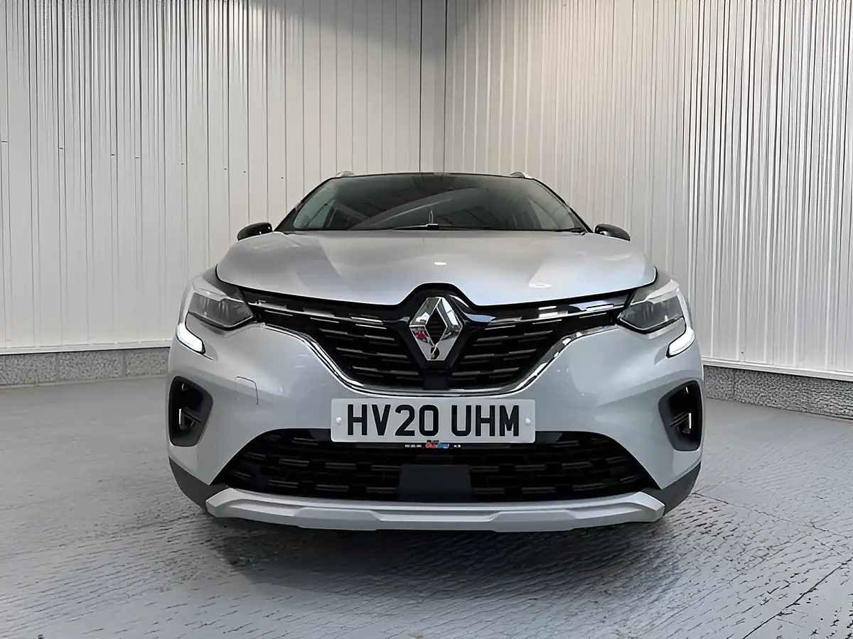 Used 2020 Renault Captur Iconic Highland Grey - Interior and Exterior details 2