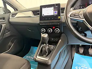 Used 2020 Renault Captur Iconic Highland Grey - Interior and Exterior details 20