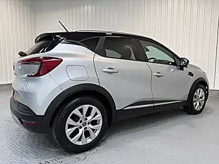 Used 2020 Renault Captur Iconic Highland Grey - Interior and Exterior details 7