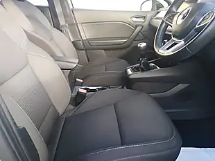 Used 2020 Renault Captur Iconic Highland Grey - Interior and Exterior details 12