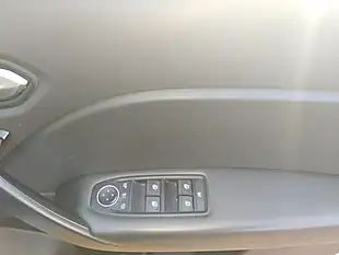 Used 2020 Renault Captur Iconic Highland Grey - Interior and Exterior details 16