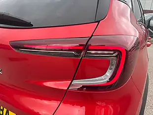 Used 2020 Renault Captur Iconic Red - Interior and Exterior details 20