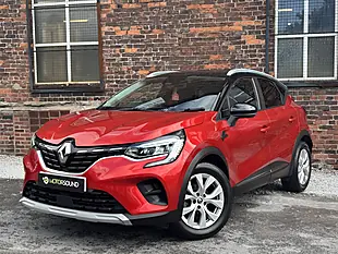 Used 2020 Renault Captur Iconic Red - Interior and Exterior details 3