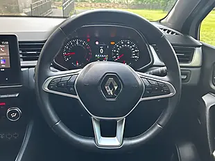 Used 2020 Renault Captur Iconic White - Interior and Exterior details 16